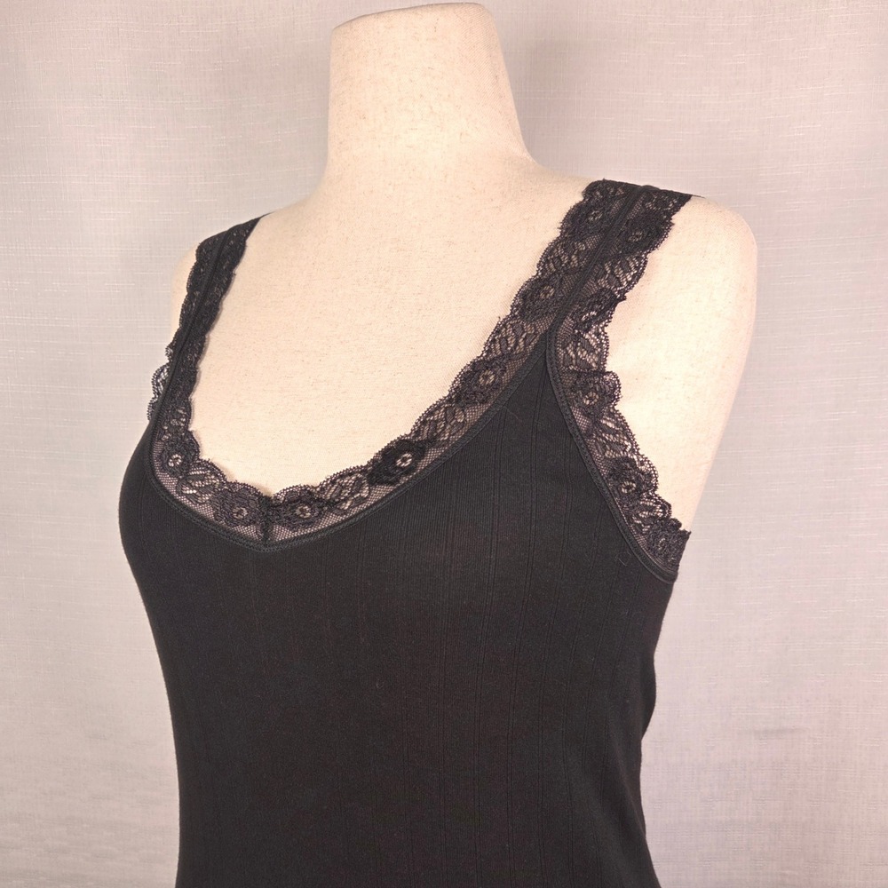 Vavonne Black Lace Trim Tank Top Women's‎ Size L Cotton Blend Ribbed